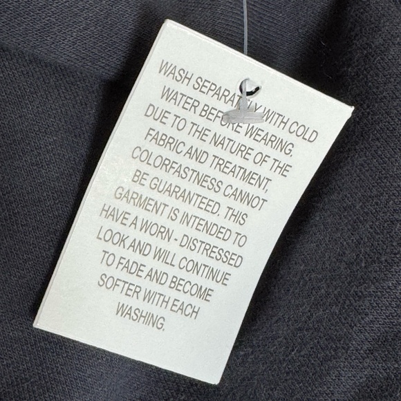 NWT - Taylor Swift Eras Tour Exclusive Sweatshirt - Picture 6 of 8